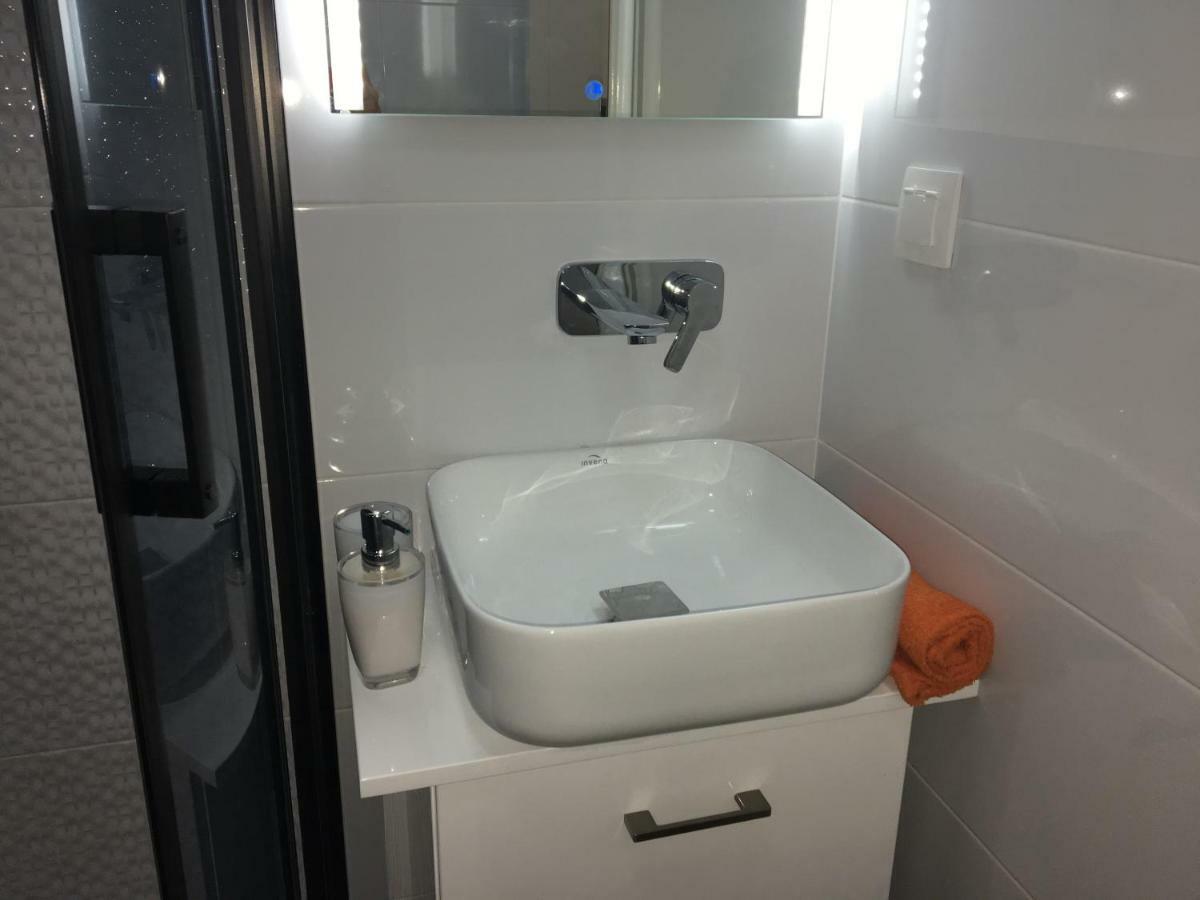 Apartament Emilia Apartment Varşovia Exterior foto