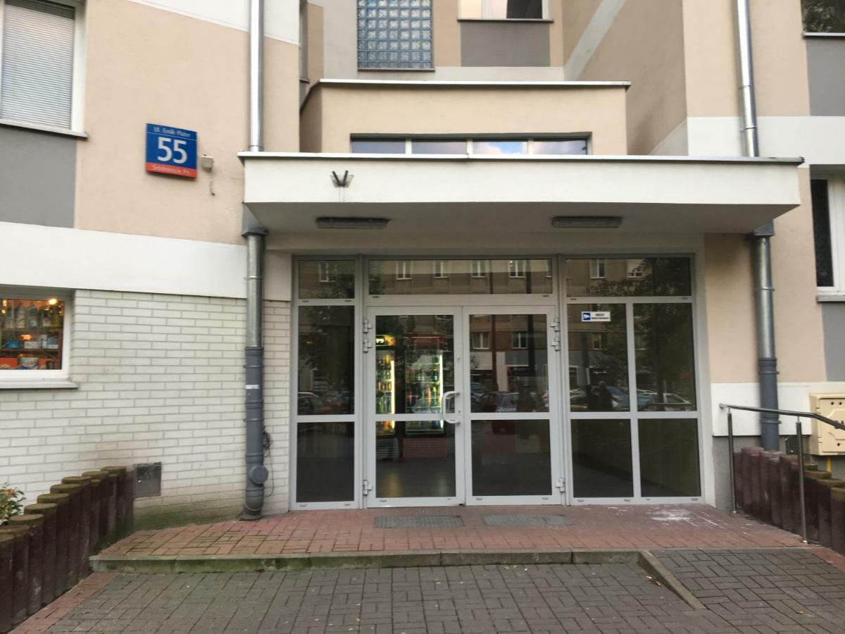Apartament Emilia Apartment Varşovia Exterior foto