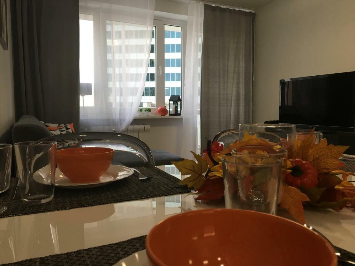 Apartament Emilia Apartment Varşovia Exterior foto